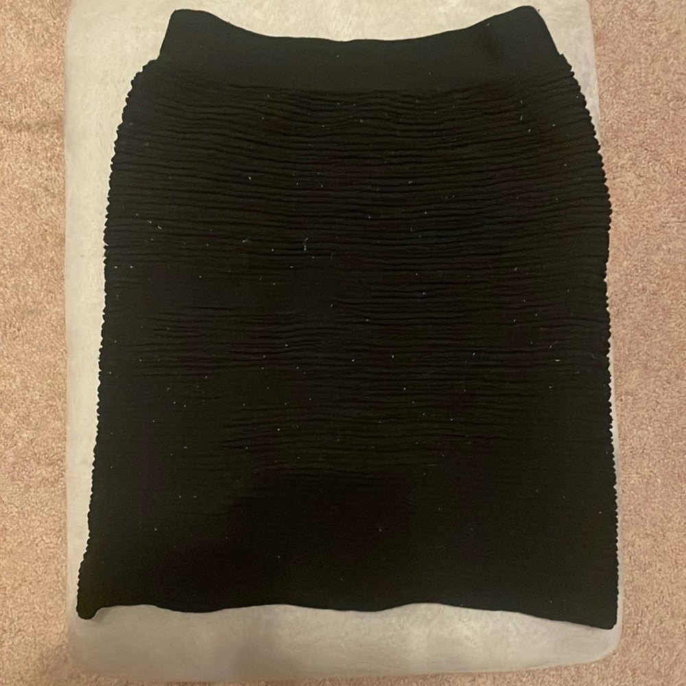 Forever 21 2012 one size fits all black body con skirt